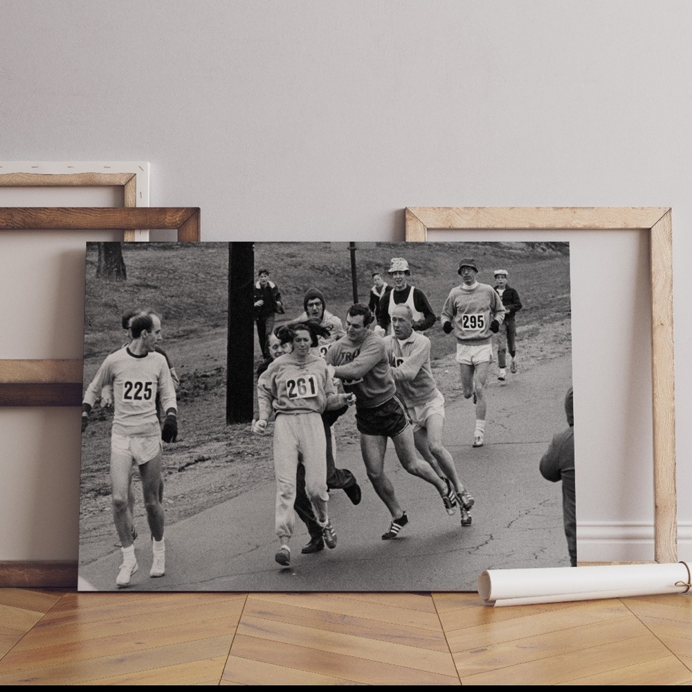 First Woman to Officially Run Boston Marathon Makes Triumphant Return Canvas